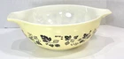 Pyrex Yellow And Black Gooseberry 444 - 4 Qt Cinderella Bowl.