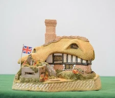 David Winter "Home Guard" In excellent condition, in original box.