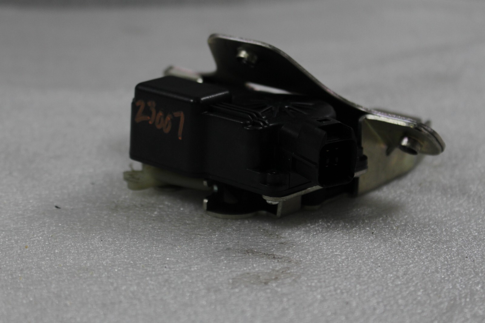 Mclaren MP4-12C, Front Trunk Lock/Latch, Used, P/N 11A0057CP