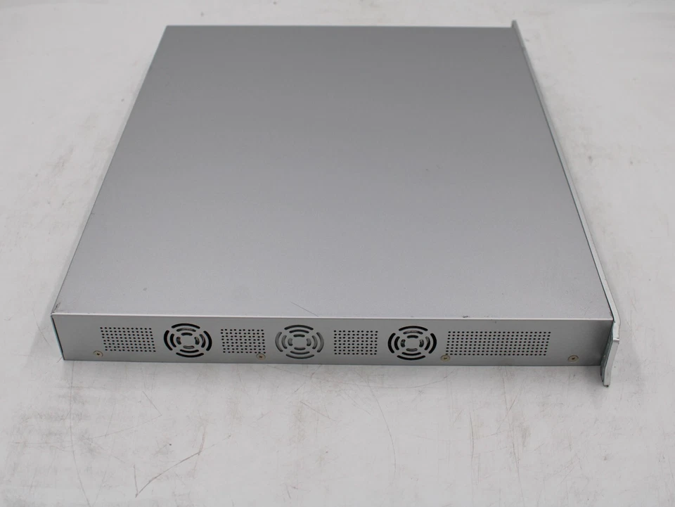 Ubiquiti Networks UniFi US-48-750W 48 Port Smart PoE Gigabit Ethernet Switch - Image 4 of 4