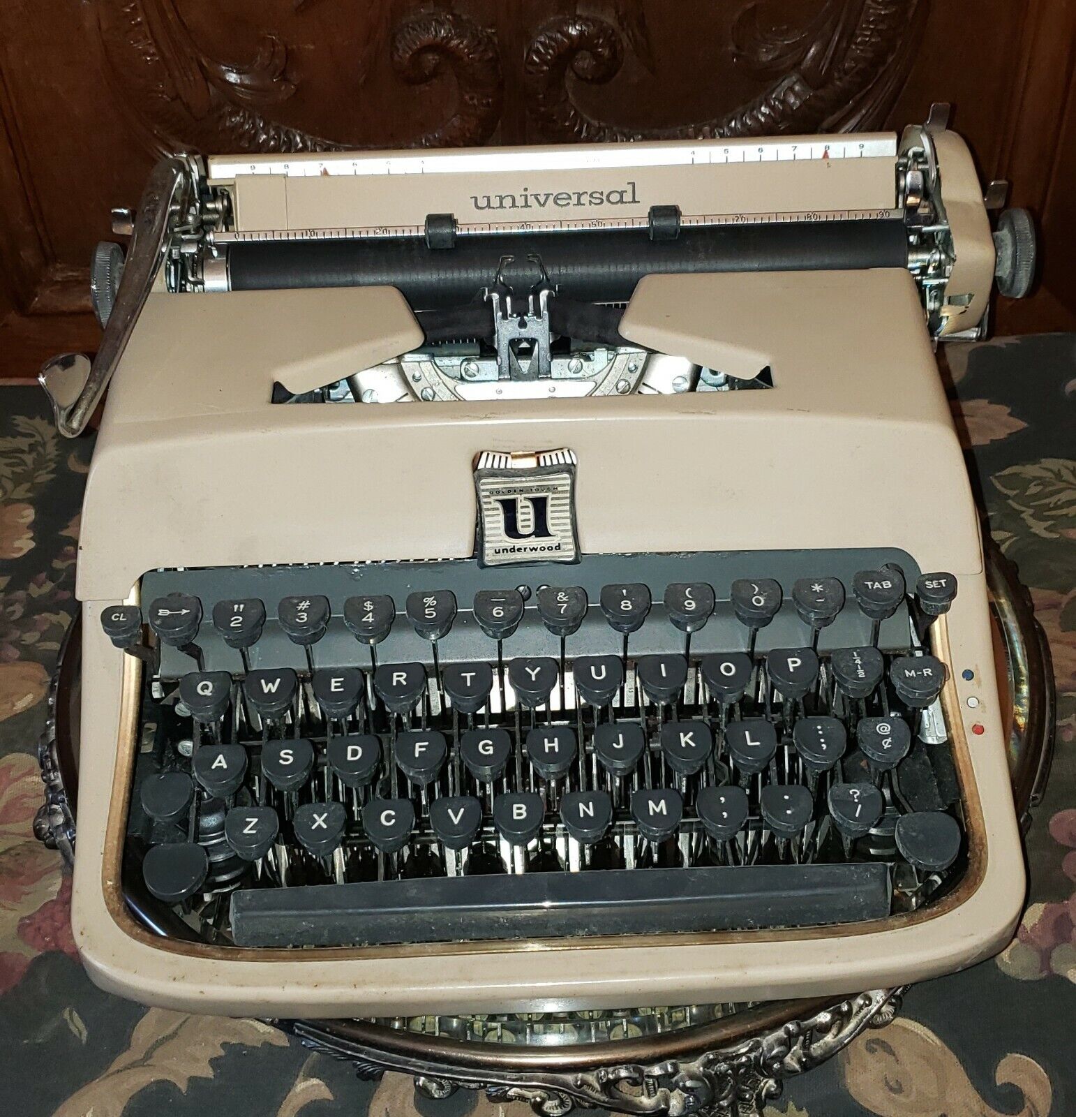 GOLDEN TOUCH Underwood universal typewriter Portable Manual Typewriter,