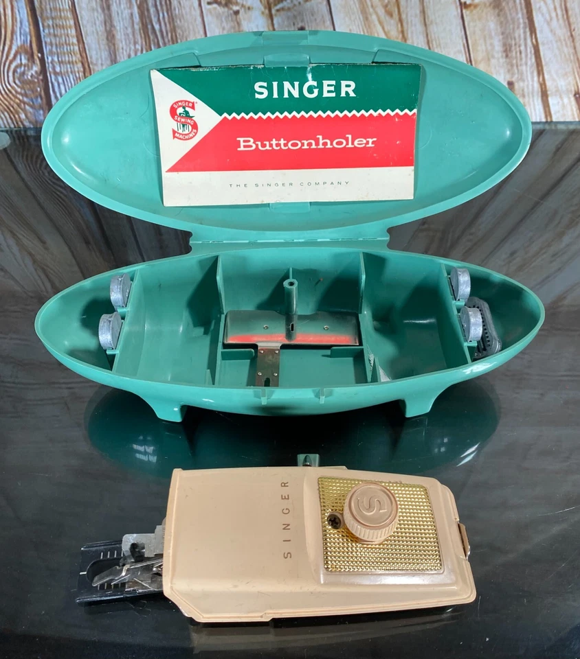 SINGER 2482607 Buttonholer Sewing Machine Attachment 5 Templates/Case/Manual - Image 4 of 4