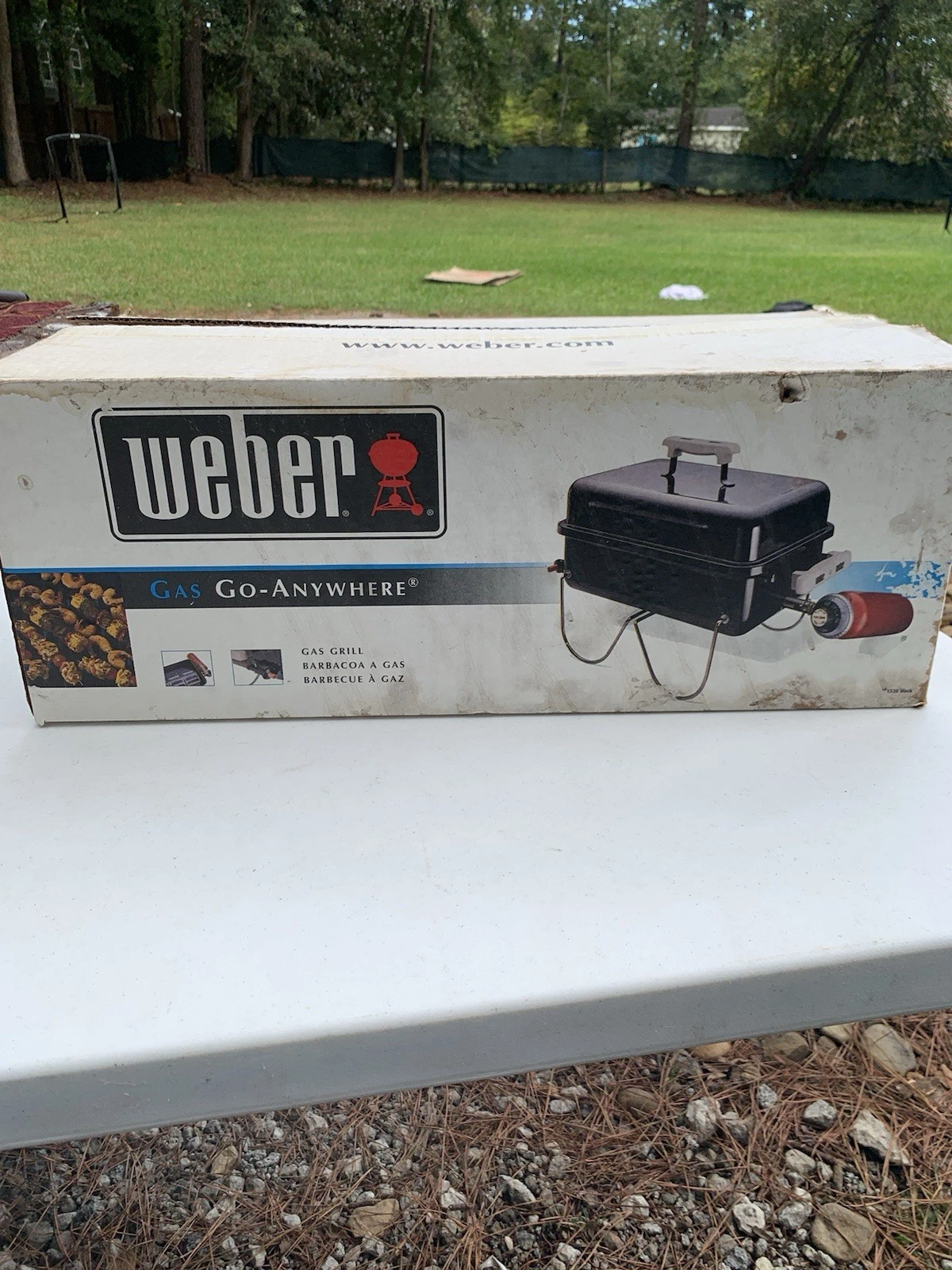 New Marlboro Weber Go-Anywhere 90's Gas Grill BBQ Tabletop Black Wood Handles