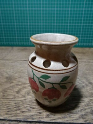 Keramik Topf Pourri Halter. Gestempelt Made In Wales. Unbekannte Pottermarke. 1