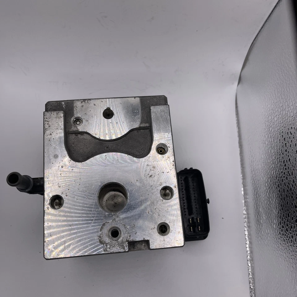 G2U 0818 Toyota Highlander Hybrid Lexus RX450h ABS Brake Pump Module 4451048080 Foto 3 de 4