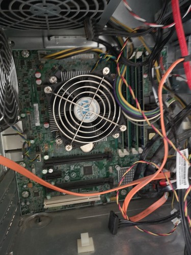 Lenovo ThinkServer TS140 Intel Xeon E3-1225 v3 @ 3.20GHz 16GB RAM Tower Server - Picture 7 of 9