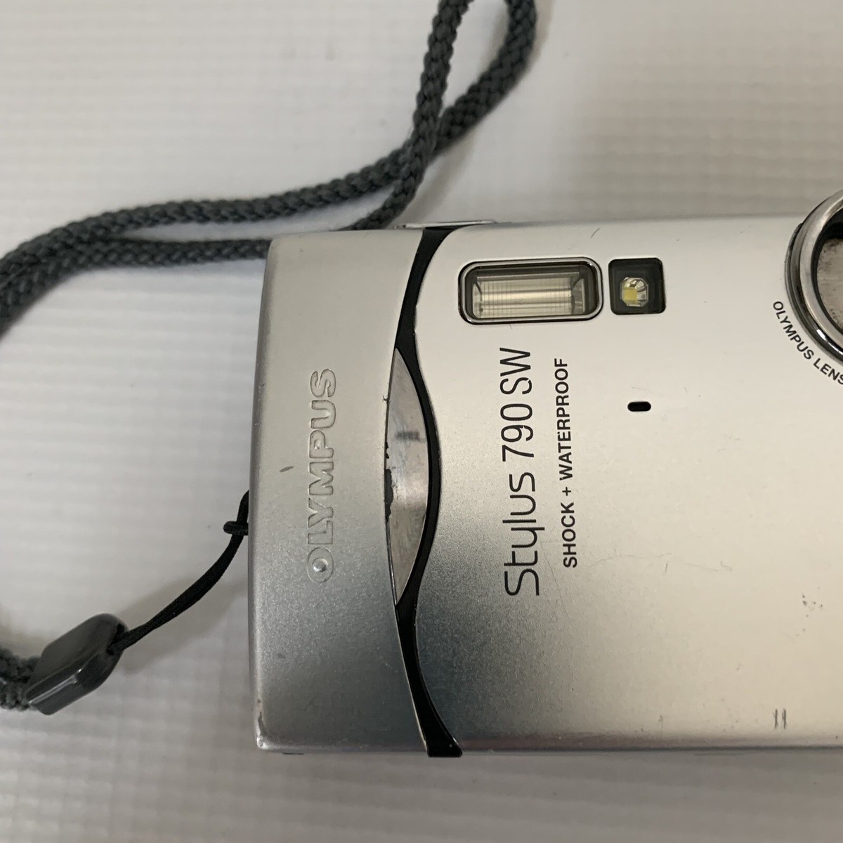 Olympus μ 790 sw Olympus Stylus 790 SW 7.1MP Digital Camera - Sunset orange