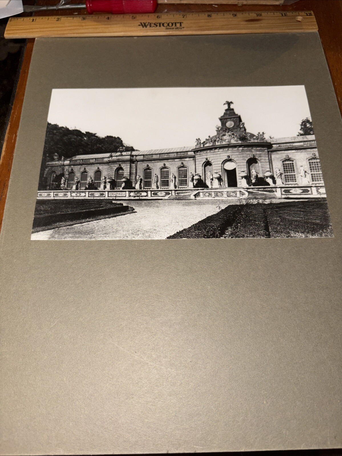 Foto 1 di 4