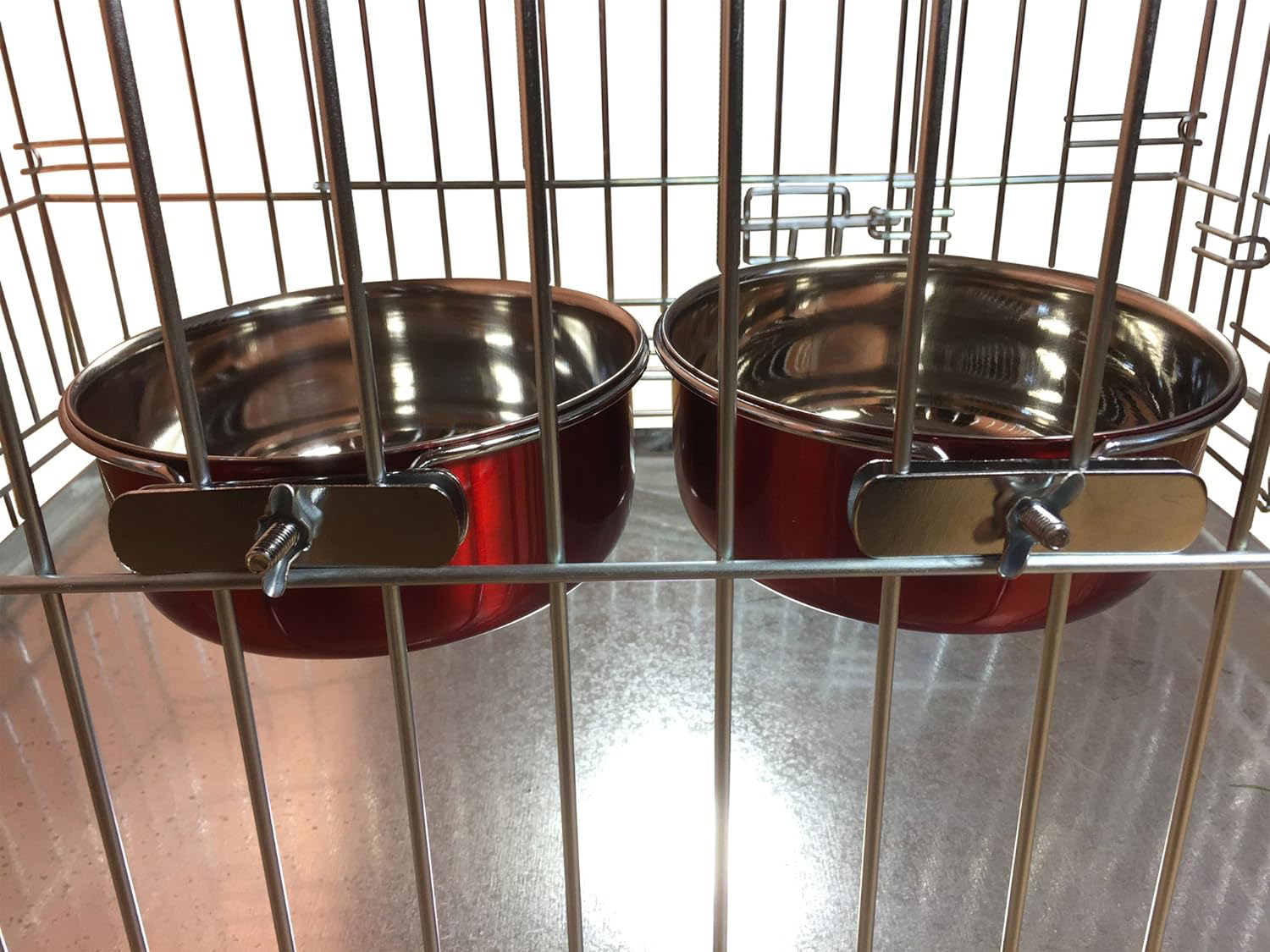 EllieBo Pair of Dog Bowls For Crates, Cages or Pens and 3 Sizes 0.9Ltr