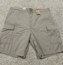  NEW LEVI'S Strauss 42 CARRIER CARGO SHORTS Loose KHAKI Two Horse Gorpcore Z24