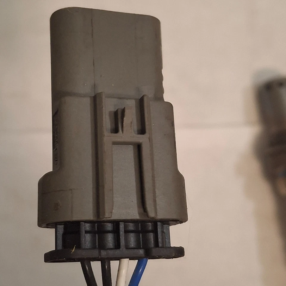 2016-20 Chevrolet GMC Oxygen Sensor ACD#12666612 (bank1) - Image 4 of 4