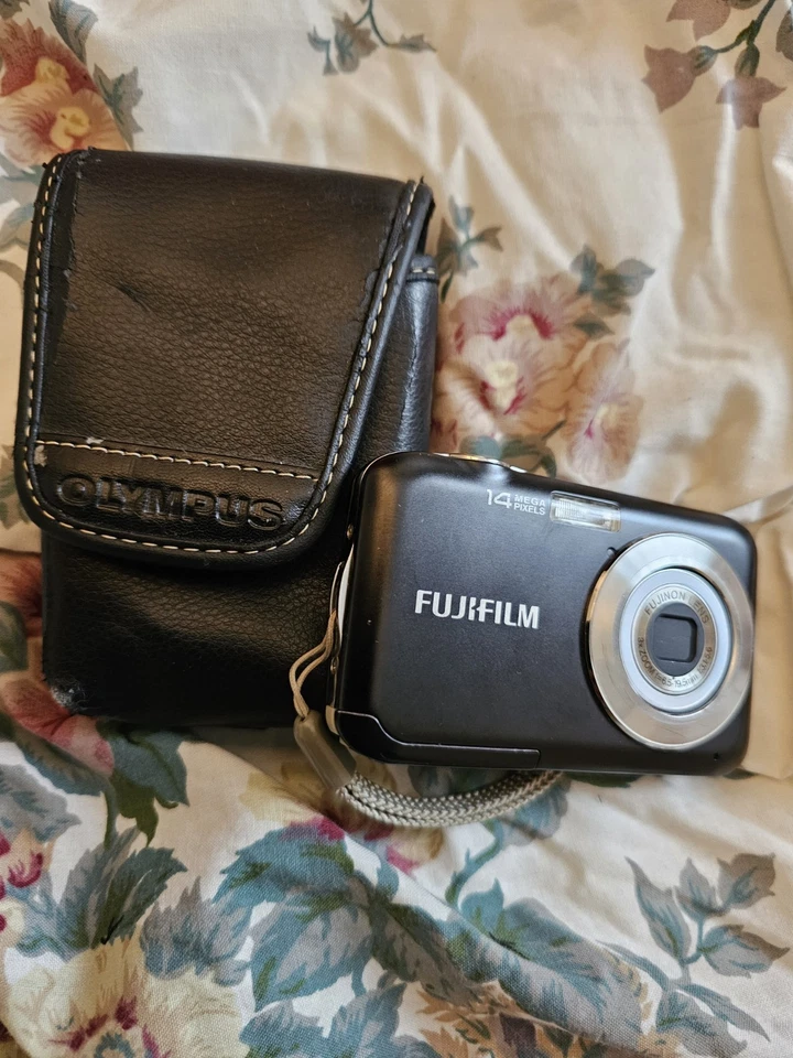 Fujifilm FinePix JV200, photo 3 of 5