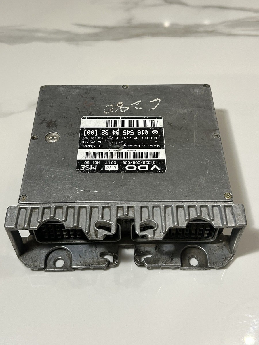 専用ページ　1590、1595、1596、1611、1618、1620、1624 Mercedes Benz Engine control unit 0165453432 OEM 412.229/006
