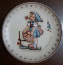 Vintage Small Goebel Hum 984 M.J. Hummel Repro Ceramic Mini Plate (1992)