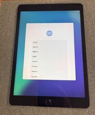 Apple iPad 8th Gen. 128GB, Wi-Fi, 10.2 in - Space Gray -