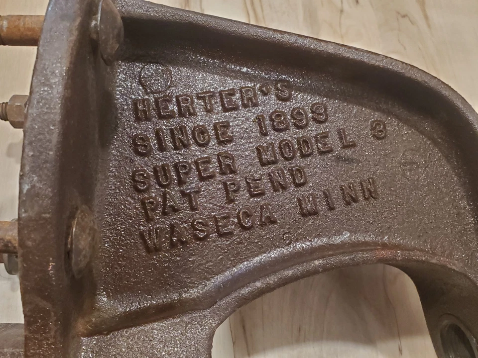 PRENSA DE RECARGA VINTAGE HERTER'S SUPER MODEL 3 - Bom Estado (#1) - Imagem 2 de 4