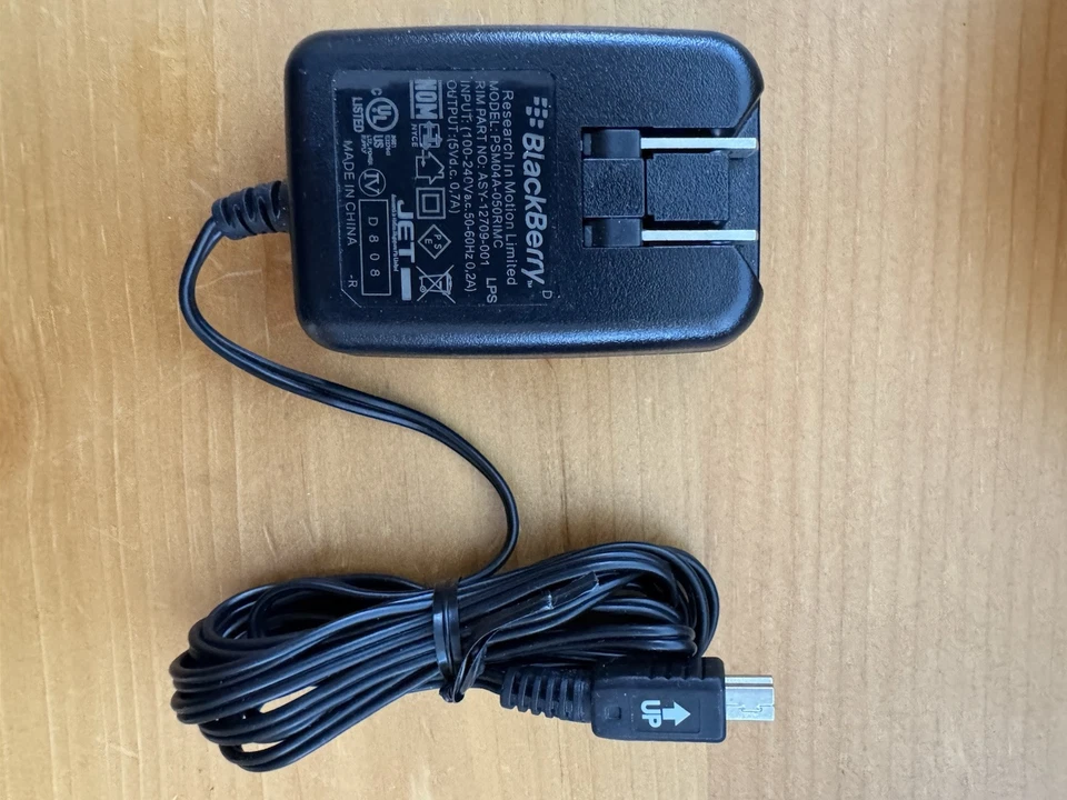 BLACKBERRY OEM HOME WALL AC CHARGER TRAVEL HOUSE OUTLET PLUG POWER ADAPTER NEW - Image 2 of 3