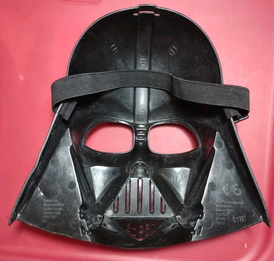 Darth Vader 2014 Lucas Film Ltd Face Mask Plastic Hasbro Star Wars - Image 3 of 3