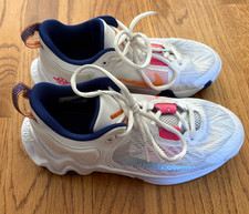 Nike Giannis Immortality 2 Basketball Shoes, Size 5Y, Excellent