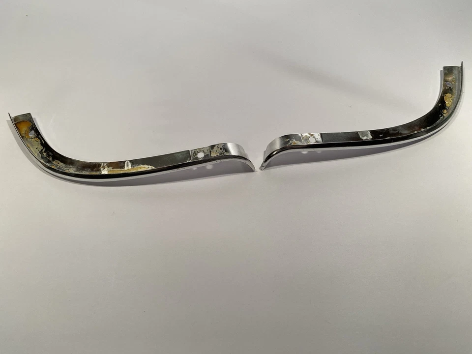 CONJUNTO DE ACABAMENTO DE FAROL SOBRANCELHA CROMADO 73-80 Mercedes W116 300SD 450SEL 450SE 280S SE - Imagem 2 de 4