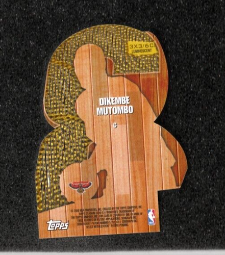 DIKEMBE MUTOMBO 2000 Topps Stadium Club LUMINESCENTE 3x3/6C Georgetown come nuovo - Foto 2 di 2
