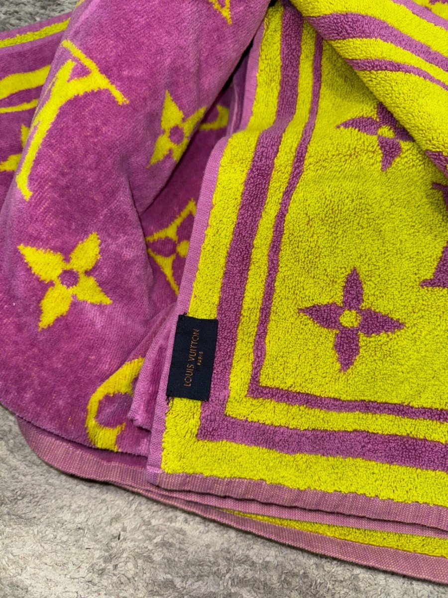 Louis Vuitton Drap Bain Monogram Magenta Yellow Classic Logo Bath