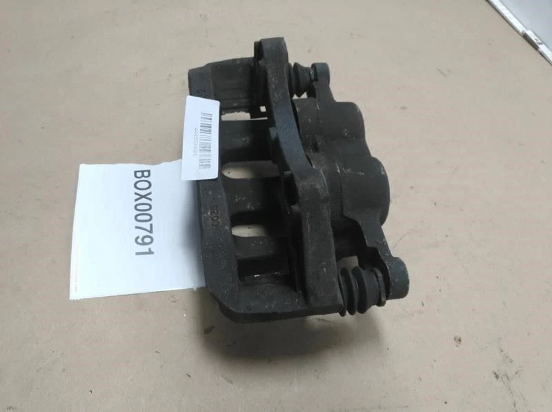 2009 2019 FORD FLEX ПЕРЕДНИЙ ПРАВЫЙ ПАССАЖИРСКИЙ БОКОВОЙ ТОРМОЗ СУППОРТ OEM + - Изображение 2 из 4