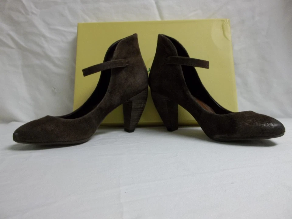Nuevos zapatos para mujer Max Studio talla 7,5 M Beset marrón oscuro gamuza Mary Janes Foto 4 de 4
