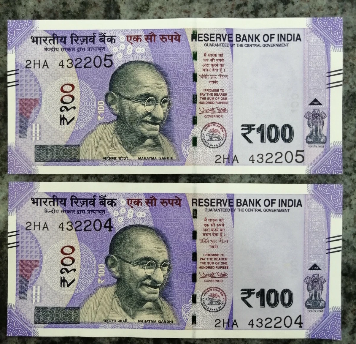 INDIA 100 Rupees UNC Currency Notes Banknote Mahatma Gandhi 2 consecutive notes