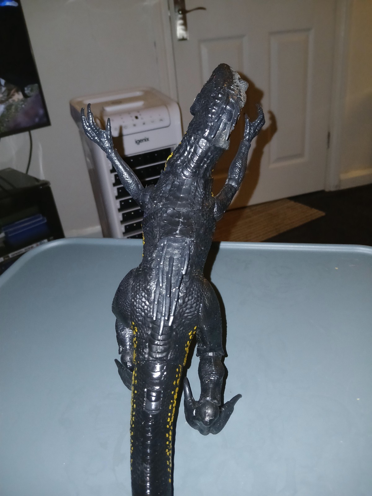 Picture 3 of 9