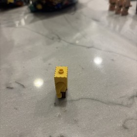 Lego SpongeBob Minifigure Smile with Squint 3834 2009 bob019 Squarepants