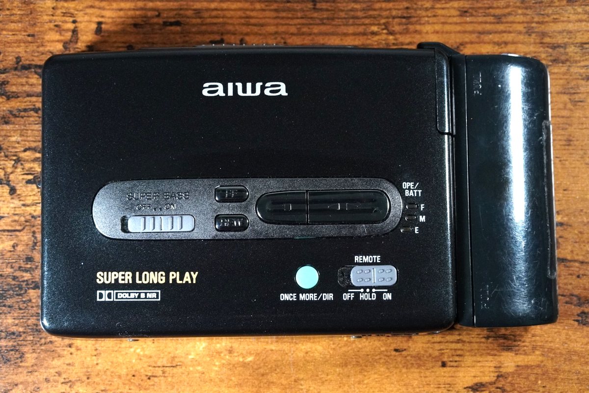aiwa HS-PX530 ステレオカセットプレーヤー 本体 Aiwa HS-PX530 Personal Cassette Player for parts or restoration