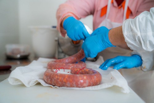 Salsiccia Calabrese Stagionata Dolce Artigianale, Senza Glutine e Lattosio - Sal - Foto 7 di 8