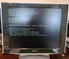 Sony SDM-HS93 LCD Monitor, 19 inch VGA