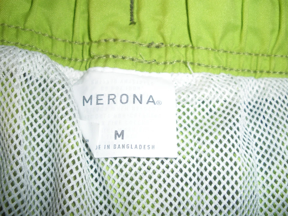 EXCELENTE BAÚ DE BANHO MASCULINO MERONA ESTAMPA HAVAIANA TAMANHO M - Imagem 3 de 3