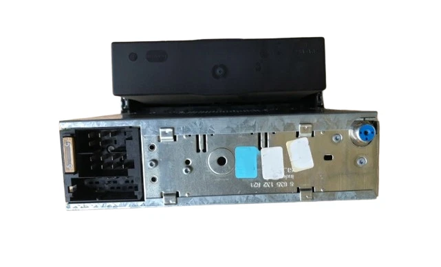 OPEL CORSA C CAR AUDIO HI FI PLAYER AUTORADIO 09115095 - Bild 2 von 2