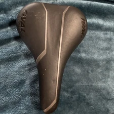 Oval Concepts 544 Saddle with Relief Zone 145 x 270 mm Black & Gray