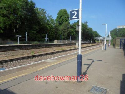 FOTO FARNBOROUGH LONDON RICHTUNG - FARNBOROUGH STATION 2016