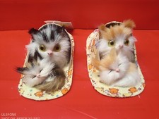 PELUCHE A FORMA DI GATTINO. MAMMA E CUCCIOLO IN PANTOFOLA. IN 2 COLORI. DECO.