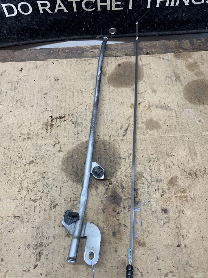 07-19 Infiniti Q50 Engine Oil Level Gauge Dipstick  11140-JK20B - Image 3 of 4