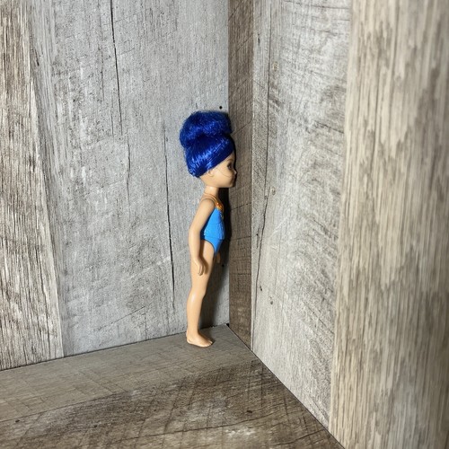 ⭐️ Barbie Dreamtopia Rainbow Cove Sprint Chelsea capelli blu Kelly Mattel - Foto 2 di 5