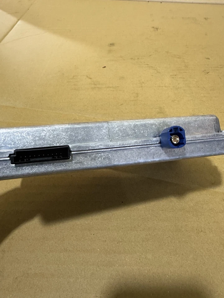 Módulo de control de cámara de visión trasera BMW X3 2011-2014 04930225601 OEM. Foto 4 de 4