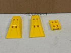 Transformers G1 !! Omega Supreme 2 Large 1 Medium Yellow Clip Original Used !!
