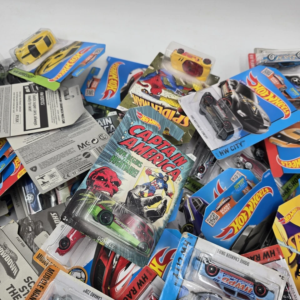 САМЫЙ БОЛЬШОЙ лот товаров Hotwheels на eBay. 89 x различные новый в коробке. Marvel, 007, Бэтмен, Человек-паук - Изображение 3 из 4