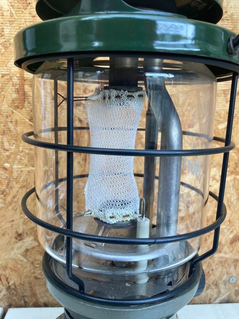Coleman North Star Tube Mantle Lantern 2000-750J With Box Coleman North Star Tube Mantle Lantern 2000-750J With Box