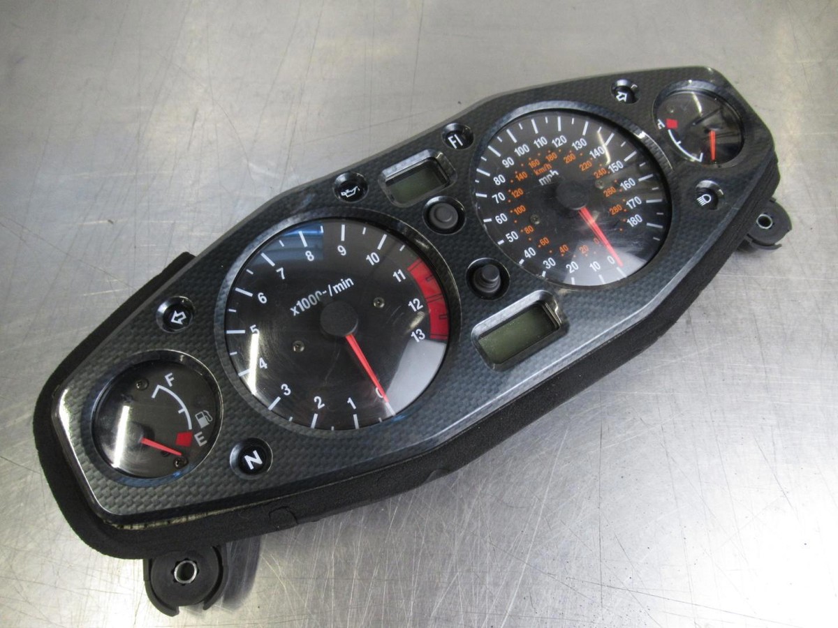 EB1355 2005 05 SUZUKI HAYABUSA SPEEDOMETER INSTRUMENT CLUSTER MPH