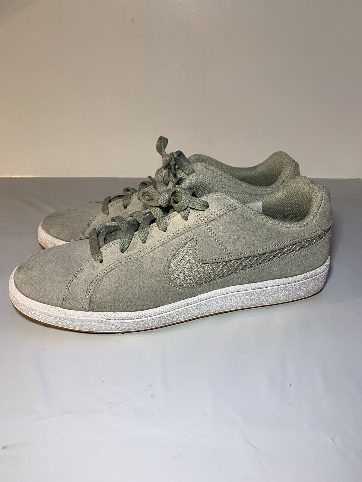 Court Premium Casual Sneakers Low Top Suede Green Womens 10 | eBay