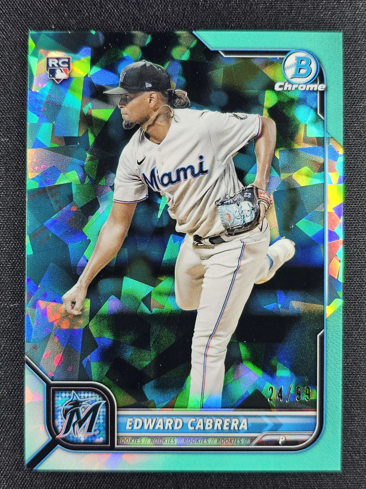 Edward Cabrera 2022 Bowman Chrome Sapphire Aqua Refractor 24/99 RC #44 MARLINS