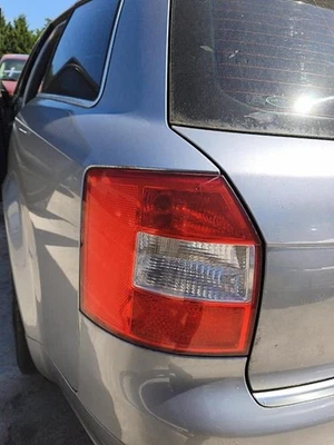Feu arriere principal gauche (feux) AUDI A4 2 AVANT PHASE 1 BREAK BEX - Photo 1/4