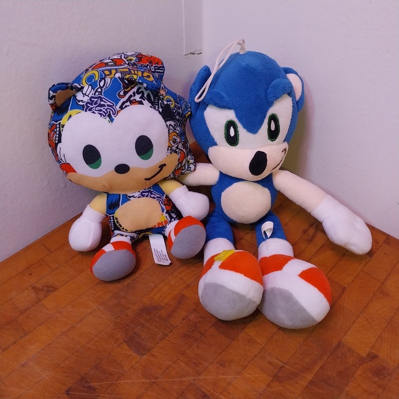 Sonic The Hedgehog 12"  Unbranded W/Hang Cord & Sonic Sticker Bomb 8" ToyFactory